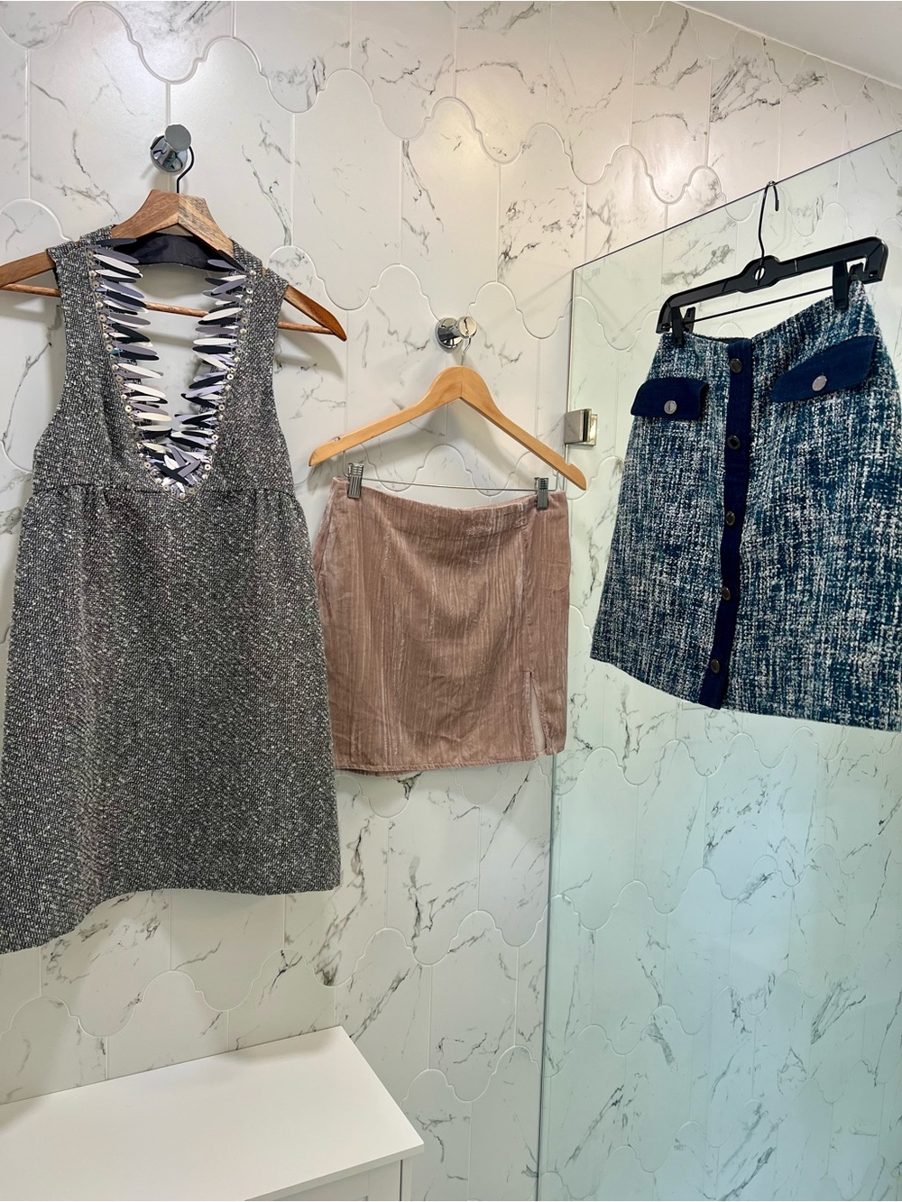 WOMEN’S BUNDLE/DRESSY CLOTHES